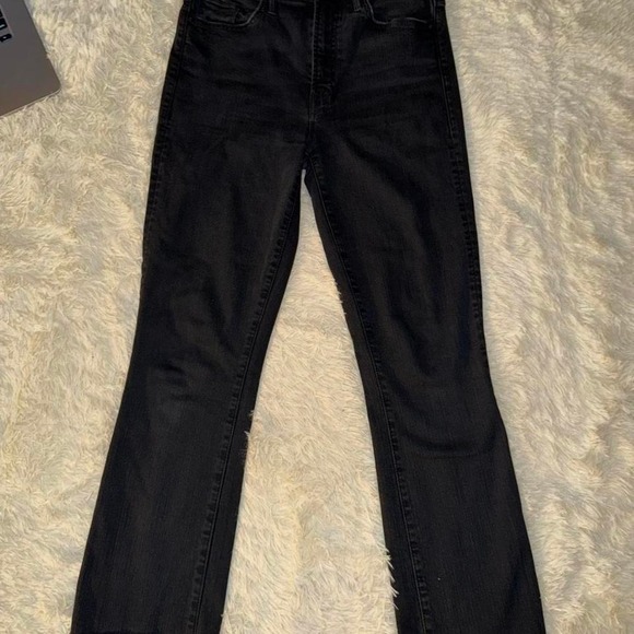 MOTHER Pants - Mother The Insider Crop Step Fray Jeans Size 26 Retails $248! Inseam 26 inseam